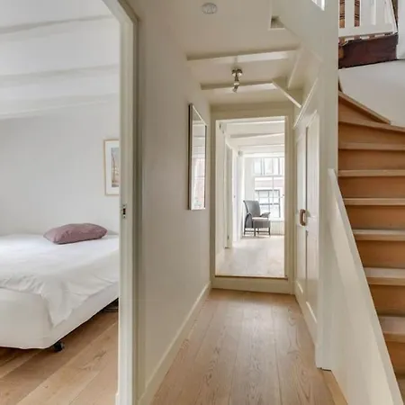 Hoogwaardig Afgewerkt Loft In Oude Stadscentrum 아파트 *