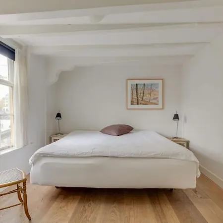 Hoogwaardig Afgewerkt Loft In Oude Stadscentrum 아파트 *
