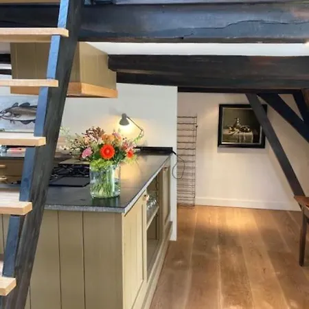 아파트 Hoogwaardig Afgewerkt Loft In Oude Stadscentrum *