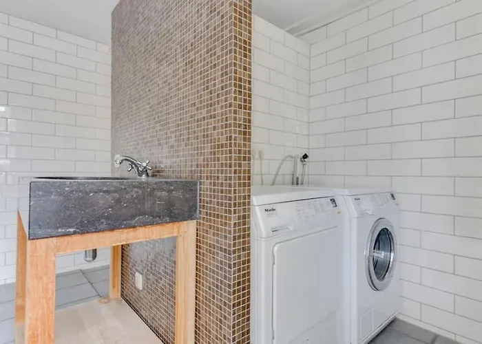 Hoogwaardig Afgewerkt Loft In Oude Stadscentrum 아파트 *