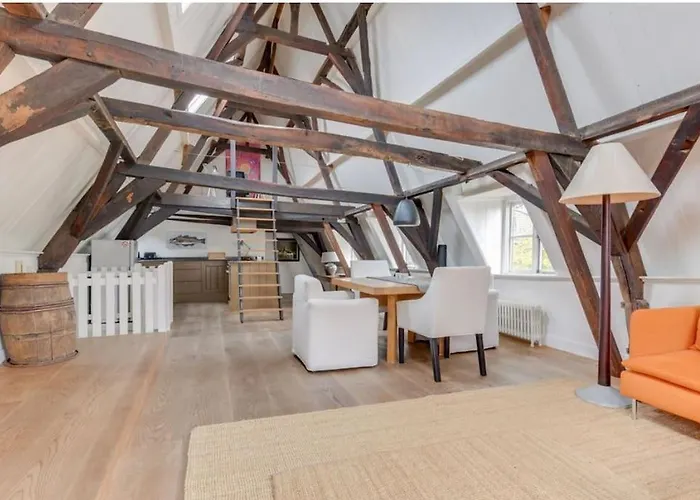 Hoogwaardig Afgewerkt Loft In Oude Stadscentrum