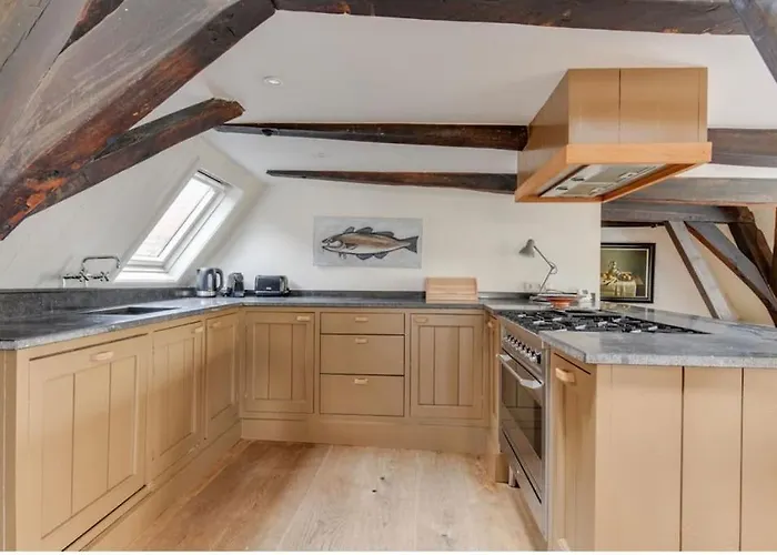 Hoogwaardig Afgewerkt Loft In Oude Stadscentrum 아파트 *